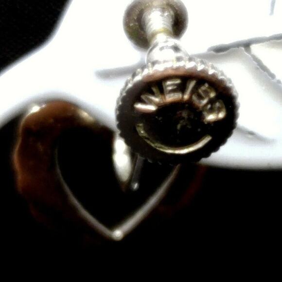 Vintage Weiss Rhinestone Heart Earrings, Screw Back, Mid-Century Vintage Jewelry - Picture 4 of 8